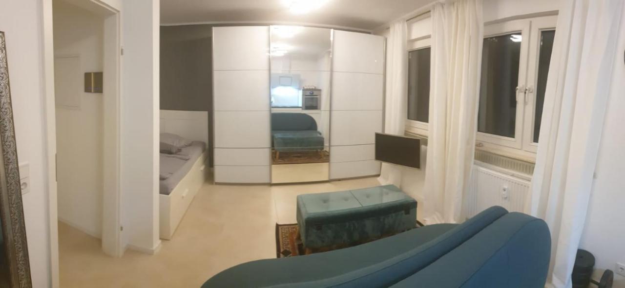 Apartment Mit Schoener, Moderner Einrichtung Кёльн Экстерьер фото