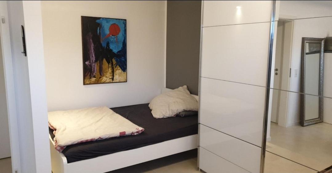 Apartment Mit Schoener, Moderner Einrichtung Кёльн Экстерьер фото